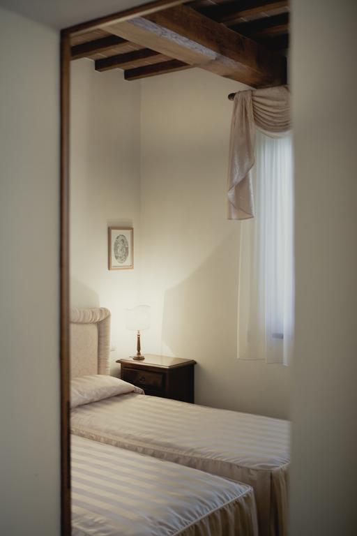 Relais La Cerreta Villa Castiglione del Lago Exterior photo
